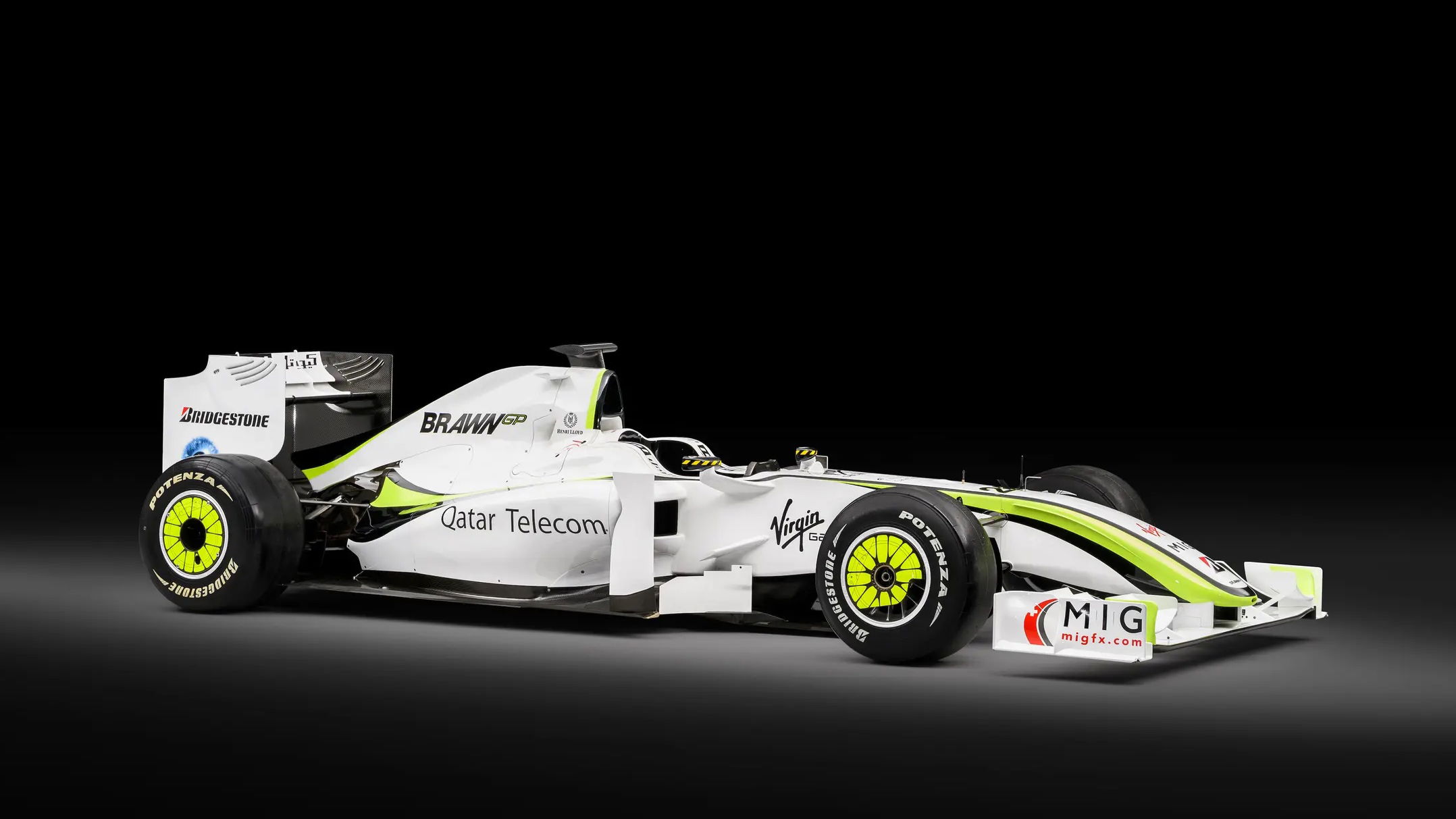 Brawn BGP 001 - front